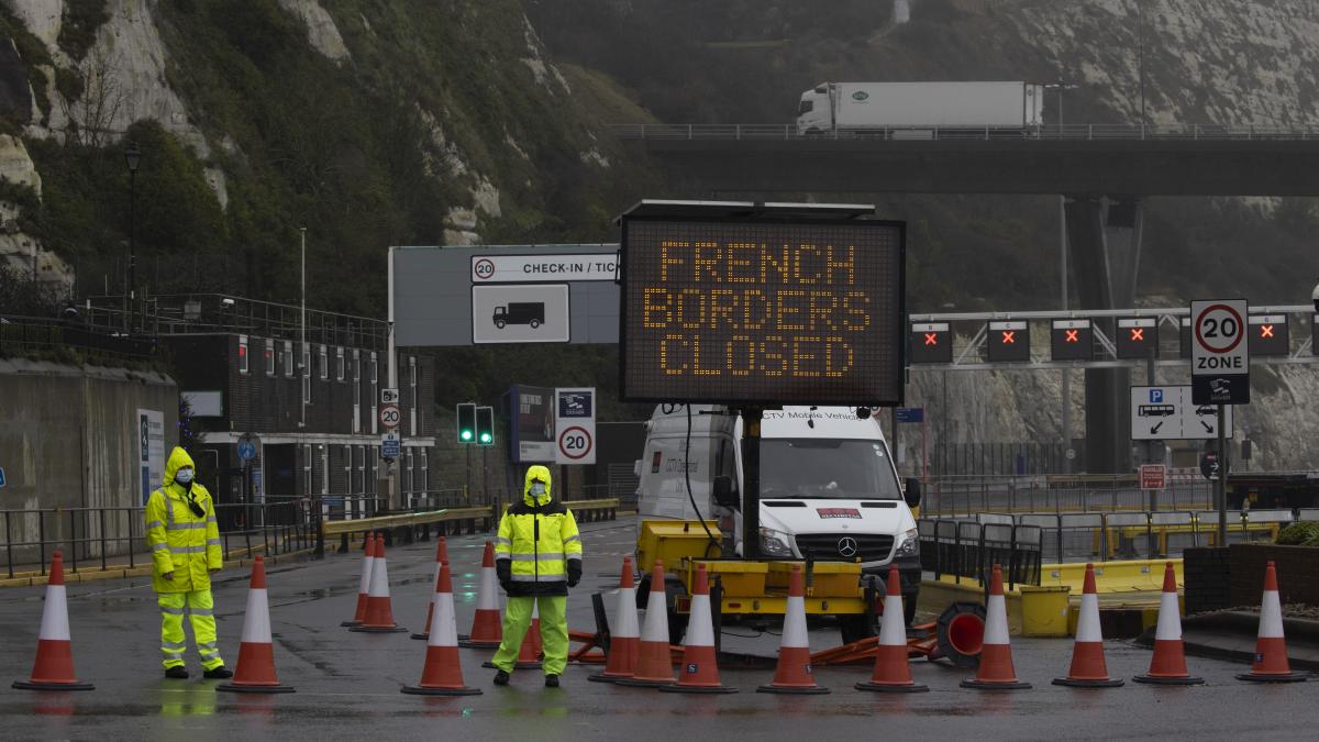 Keep trucks moving across France UK border IRU World Road